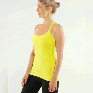 Lululemon Scoop Me Up Tank
Tonka Stripe Split Pea/Heathered Split Pea/Split Pea